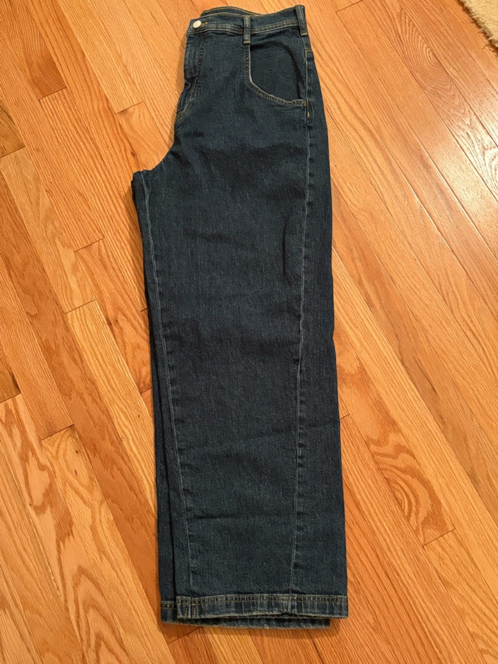 Pilcro Women's Dark Wash high waisted wide Leg Jeans size 31 worn once